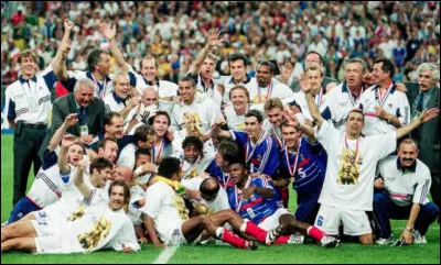En quelle ann&eacute;e la France a-t-elle gagn&eacute; sa premi&egrave;re Coupe du monde ?