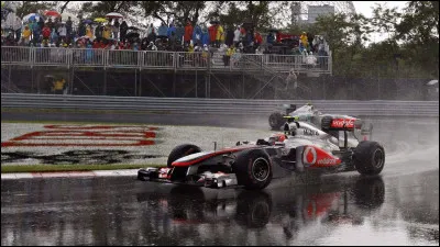 Le Grand Prix du Canada 2011 est la plus longue course de l'histoire de la F1 en dur&eacute;e.