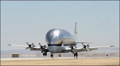 Quel avion de transport le BelugaST a-t-il progressivement remplac&eacute; dans le r&eacute;seau logistique d'Airbus ?