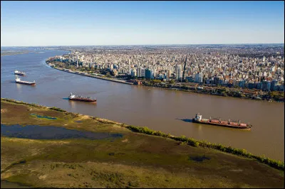 Quel est le deuxi&egrave;me plus grand fleuve d'Am&eacute;rique du Sud (apr&egrave;s l'Amazone), avec une longueur d'environ 4880 kilom&egrave;tres ?
