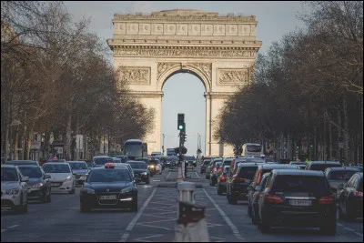 1969 - Qui chante "Aux Champs-&Eacute;lys&eacute;es" ?