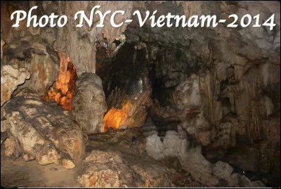 Quel est le nom de cette grotte spectaculaire du Vietnam de 10 000m2 en 2 parties immenses orn&eacute;es de gigantesques stalactites et stalagmites aux formes &eacute;tranges ?