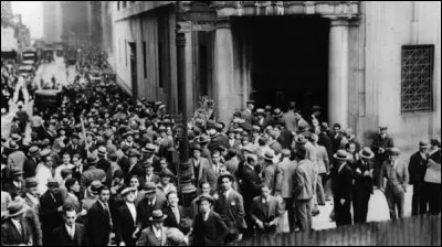 Pourquoi parle-t-on de ''bulle sp&eacute;culative'' pour d&eacute;crire la situation boursi&egrave;re des ann&eacute;es 1920 aux Etats‑Unis ?