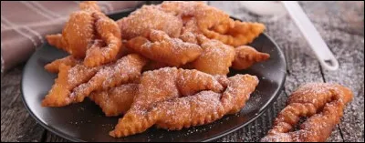 La bugne est une p&acirc;tisserie rennaise dont la recette remonte au Moyen &Acirc;ge.