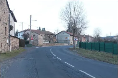 Village de l'arrondissement d'Yssingeaux, d&eacute;pendant de la commune de Beaux, Malataverne se situe dans le d&eacute;partement ..