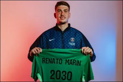 Quelle est la nationalit&eacute; de Renato Marin ?