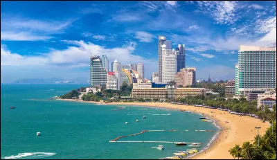 Dans quel pays se situe Pattaya, qui a donn&eacute; son nom &agrave; une com&eacute;die de Franck Gastambide en 2016 ?
