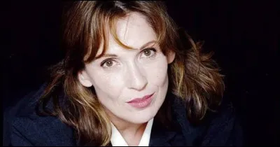 Qui est cette actrice qui joue le premier r&ocirc;le f&eacute;minin dans le film ''Les Cadeaux'' de 2024 ?