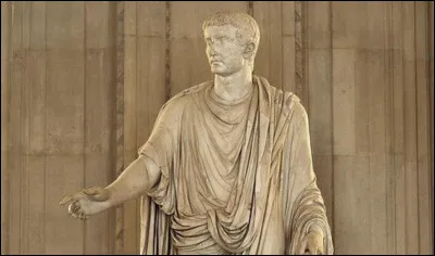 Et enfin, est-ce qu'Octave et Tib&egrave;re ont un lien de parent&eacute; ?