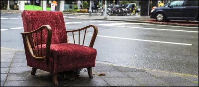 R&eacute;cup&eacute;rer un meuble abandonn&eacute; dans l'espace public.