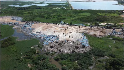 Quelle &eacute;tait la principale ressource &eacute;conomique qui a permis la prosp&eacute;rit&eacute; et la puissance de l'Empire du Ghana du VIIIe au XIe si&egrave;cle ?