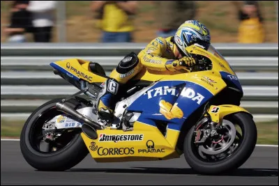 Makoto Tamada a offert &agrave; Bridgestone sa premi&egrave;re victoire en cat&eacute;gorie reine lors du GP du Br&eacute;sil 2004.