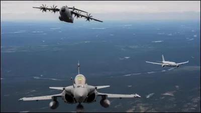 Lors de P&Eacute;GASE 24, quel exercice multinational de haute intensit&eacute; a notamment permis aux Rafale fran&ccedil;ais de s&rsquo;entra&icirc;ner avec plus de 80 a&eacute;ronefs en Alaska ?