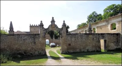 Village de l'arrondissement de Mirande, Faget-Abbaye se situe dans l'ancienne r&eacute;gion ...