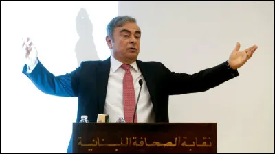 En quelle ann&eacute;e Carlos Ghosn s'est-il &eacute;vad&eacute; du Japon ?