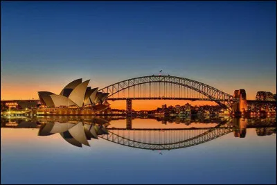 &Agrave; combien est estim&eacute;e la population de Sydney en 2026 ?
