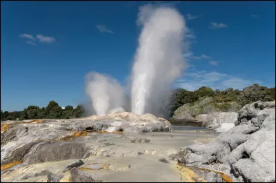 Rotorua se situe en&hellip;