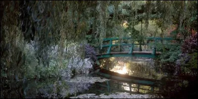 &Agrave; Giverny, on peut admirer les fleurs et les n&eacute;nuphars du jardin d'un peintre impressionniste.Lequel ?