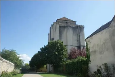 Je vous emm&egrave;ne &agrave; la d&eacute;couverte de La Roche-Posay. Station thermale de l'aire d'attraction Ch&acirc;telleraudaise, &agrave; la confluence de la Creuse et de la Gartempe, elle se situe dans le d&eacute;partement ...
