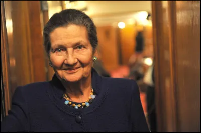 Qui est cette est une magistrate rescap&eacute;e de la Shoah, et femme d'&Eacute;tat fran&ccedil;aise ?