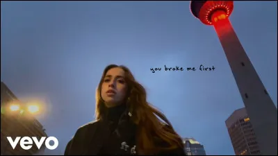 6e - Une chanteuse maintenant : Tate McRae ! Avec quel chanteur a-t-elle &eacute;t&eacute; en couple en 2024/2025 ?