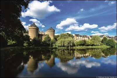 Quel est le num&eacute;ro correspond au d&eacute;partement fran&ccedil;ais de la Mayenne ?