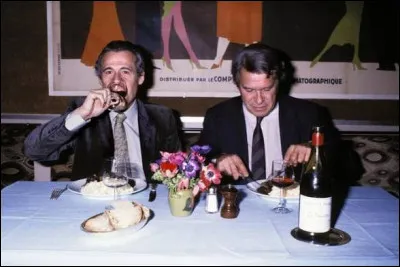 Quels &eacute;taient les deux journalistes qui ont cr&eacute;&eacute; un guide d'&eacute;valuation des restaurants fran&ccedil;ais portant leur nom ?