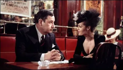 "Le Vieux Fusil" de Robert Enrico est un film marquant du cin&eacute;ma fran&ccedil;ais.Quel grand acteur y tenait le r&ocirc;le principal ?