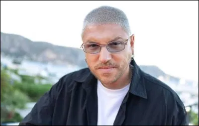 Quel artiste est le nouveau directeur de la saison 14 de la "Star Academy" ?