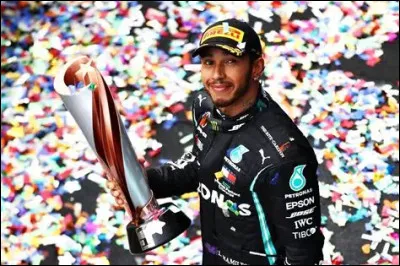 Combien de titres de champion du monde de F1 Hamilton a-t-il remport&eacute;s ?