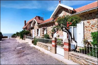 Nous faisons une halte le long de l'oc&eacute;an Atlantique, &agrave; La Bernerie-en-Retz. Stations baln&eacute;aire de l'arrondissement de Saint-Nazaire, elle se situe dans le d&eacute;partement ...
