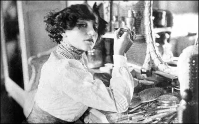 Quel animal &eacute;tait particuli&egrave;rement appr&eacute;ci&eacute; de Sidonie Gabrielle Colette ?