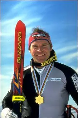 Marc Girardelli une lgende du ski d'origine autrichienne courrait pour le : :