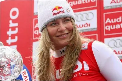Lindsey Vonn , super championne est :