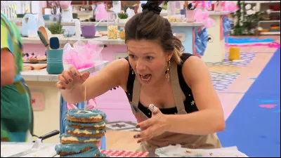 Comment s'appelle l'&eacute;preuve technique redout&eacute;e o&ugrave; les candidats doivent r&eacute;aliser un g&acirc;teau myst&egrave;re &agrave; partir d'une vieille recette &eacute;crite &agrave; la main sans toutes les instructions ?