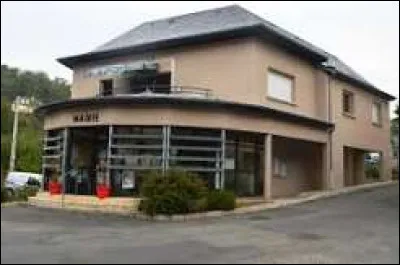 Village de l'arrondissement de Villefranche-de-Rouergue, Auzits se situe dans le d&eacute;partement ...