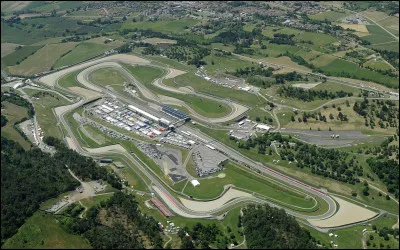 Le circuit du Mugello se trouve en Italie.