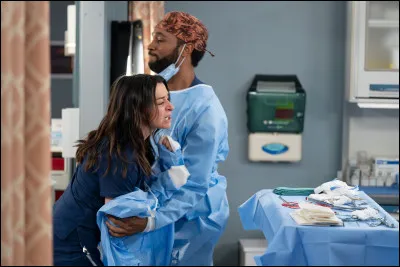 Dans quelle ville am&eacute;ricaine se d&eacute;roule l'action principale de la s&eacute;rie "Grey's Anatomy" ?