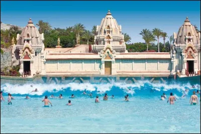 Siam Park est un immense parc aquatique situ&eacute; &agrave; Costa Adeje dans le sud de l'&icirc;le de Tenerife en Espagne. De quel pays asiatique s'inspire-t-il ?