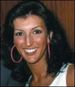 Qui est cette brune  fort caractre ?