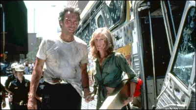 Quel est ce film d'action r&eacute;alis&eacute; en 1977 par Eastwood ?