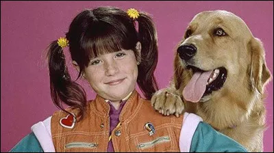 Elle a &eacute;t&eacute; abandonn&eacute;e par sa m&egrave;re dans un centre commercial de Chicago, en compagnie de son chien. Dans quelle s&eacute;rie est-elle ?