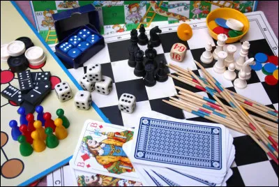 Quel jeu de soci&eacute;t&eacute; serait probablement n&eacute; en Inde au cours du VIe si&egrave;cle ?