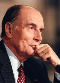 Il a t 11 fois ministre sous la IVme rpublique. Qui est-il ?