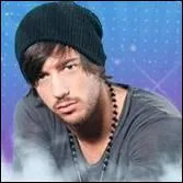 Avec qui est Robin en ce moment ?