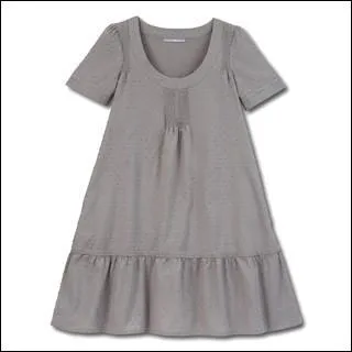 Je porte le joli nom de ' Zphyr ' j'aime beaucoup me glisser dans les chemises, les blouses et les robes d't. Je suis bien videment fait  base de. .