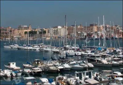 Commune italienne situe dans les 'Pouilles'