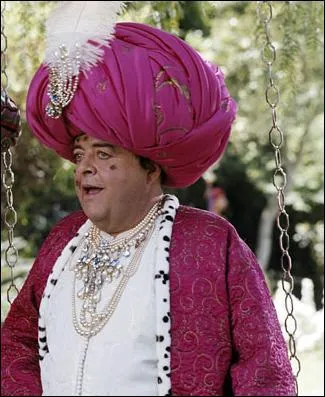 Dans ce film il est le calife Haround El Poussah, c'est ... .