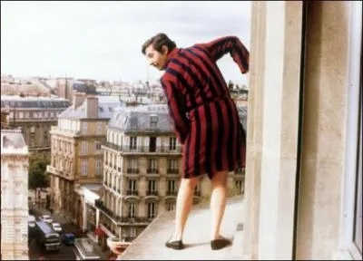 Dans ce film il est Etienne Dorsay en mauvaise posture, c'est ...