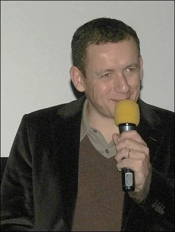 Qui est cet humoriste originaire du nord et qui sait parler 'Chti' ?